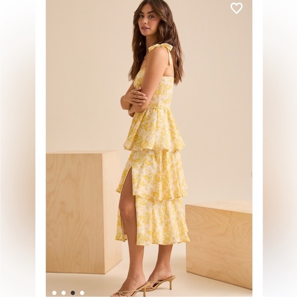 Altar'd State Dresses & Skirts - M NWT Altar'd State Pale Yellow Floral Tiered Midi Dress